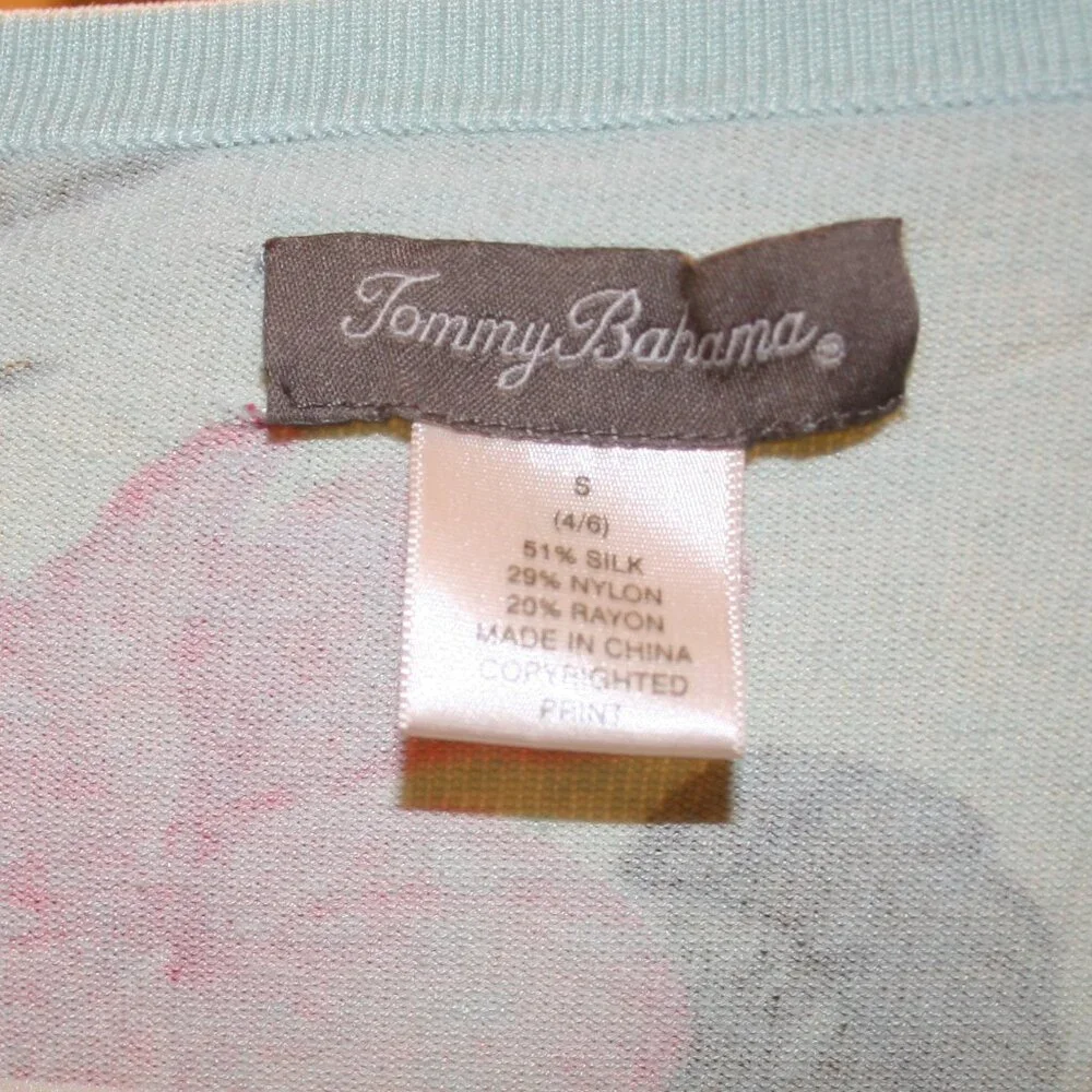 TOMMY BAHAMA Silk Cardigan sweater Pink Hibiscus on Blue background, 3/4 sleeves - Picture 3 of 4
